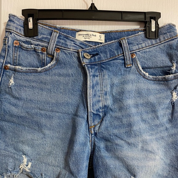 Abercrombie & Fitch Dad High Rise Crossover Distressed Jean Shorts Size 27 - Picture 2 of 10